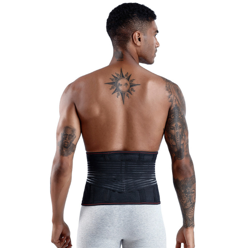 Faja lumbar puesta y cerrada, vista de espalda